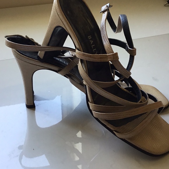 Bally vintage heeled sandal in faux reptile tan. Size 7 - Picture 2 of 6